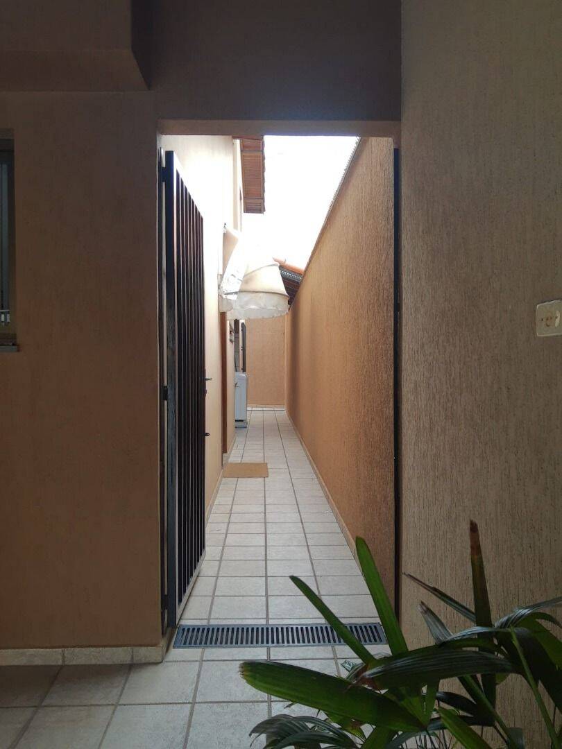 Casa, 3 quartos, 200 m² - Foto 15