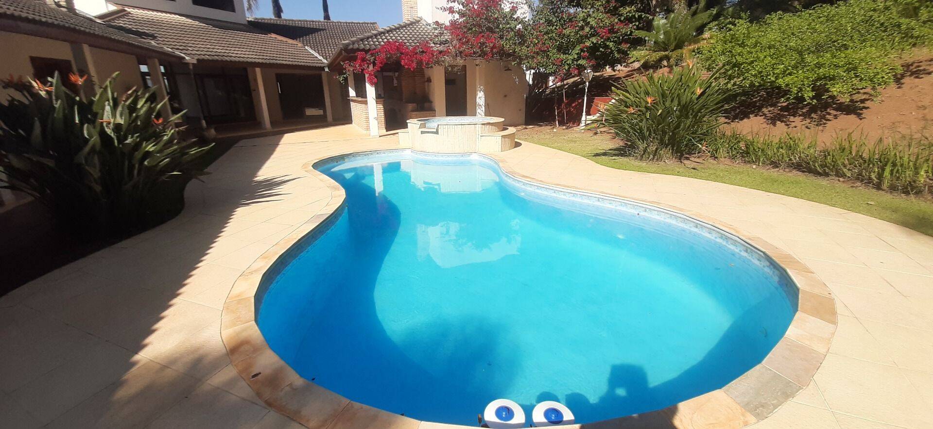 Casa, 4 quartos, 450 m² - Foto 1