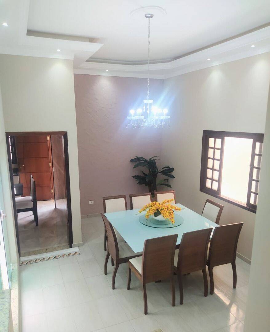Casa, 4 quartos, 291 m² - Foto 1