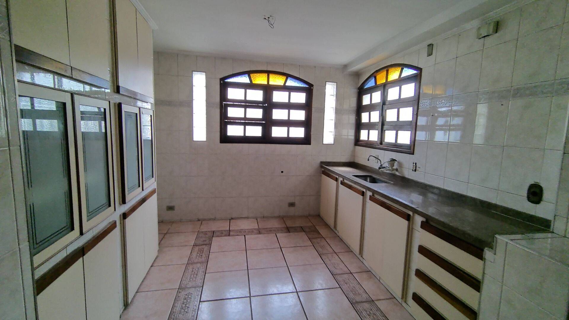 Sobrado, 4 quartos, 275 m² - Foto 2