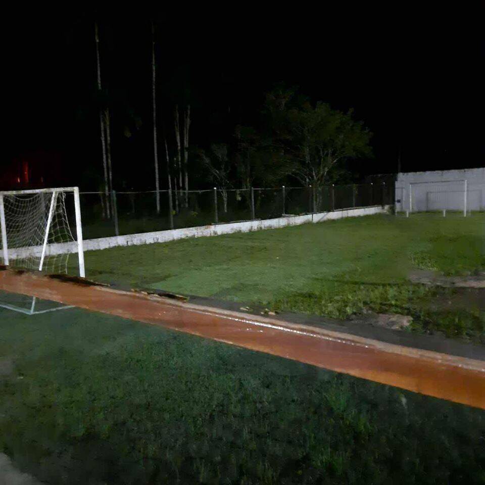 Chácara, 4 quartos, 3250 m² - Foto 4