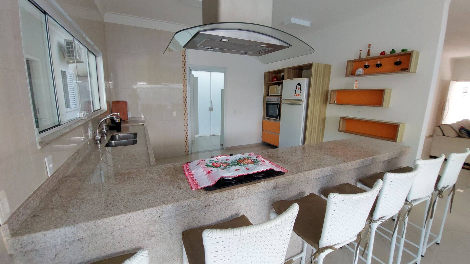 Sobrado, 6 quartos, 450 m² - Foto 47