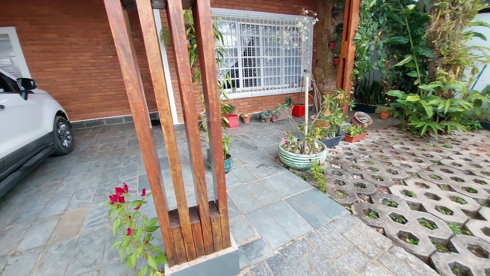 Casa, 3 quartos, 202 m² - Foto 2