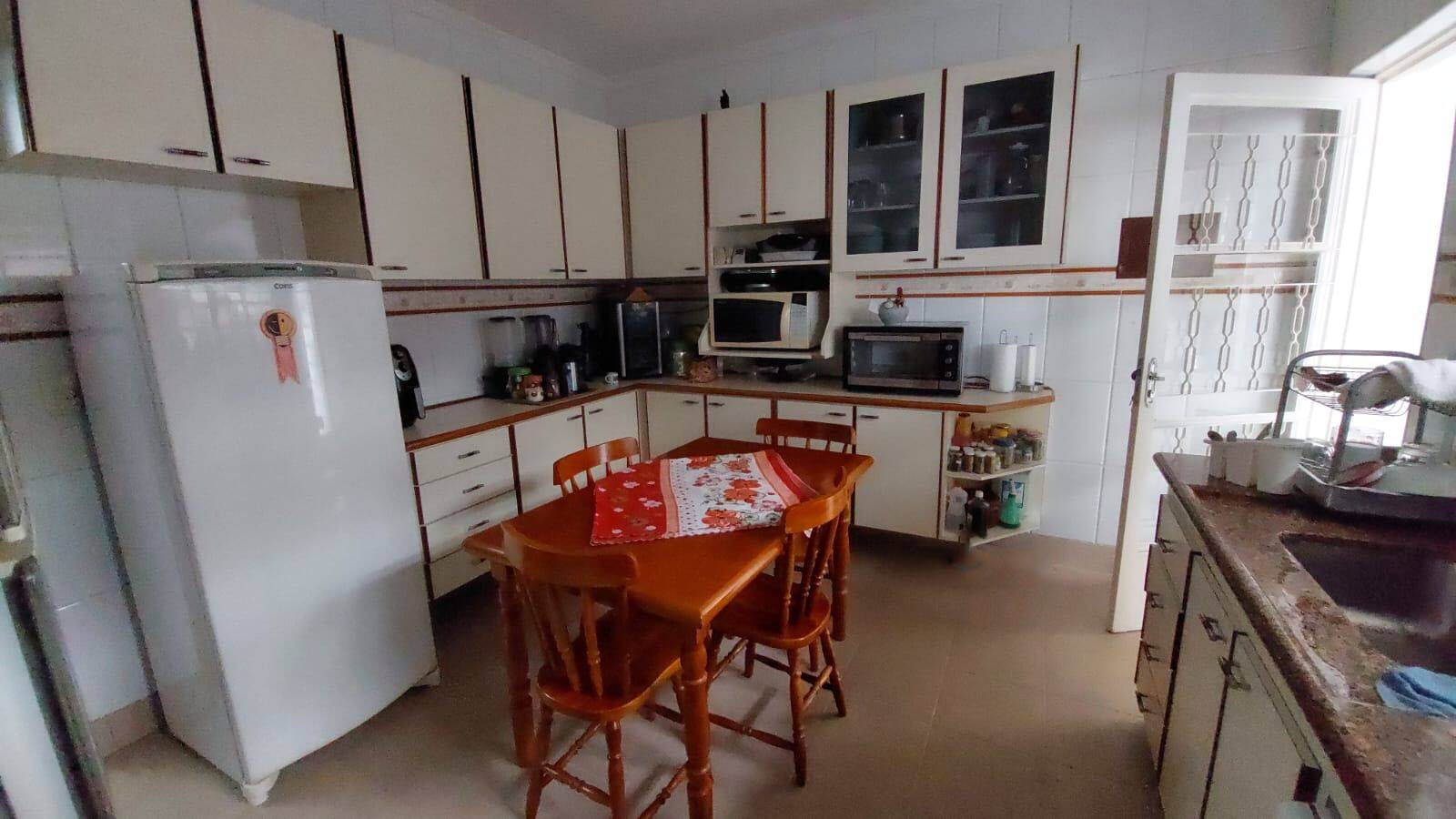 Casa, 3 quartos, 202 m² - Foto 18