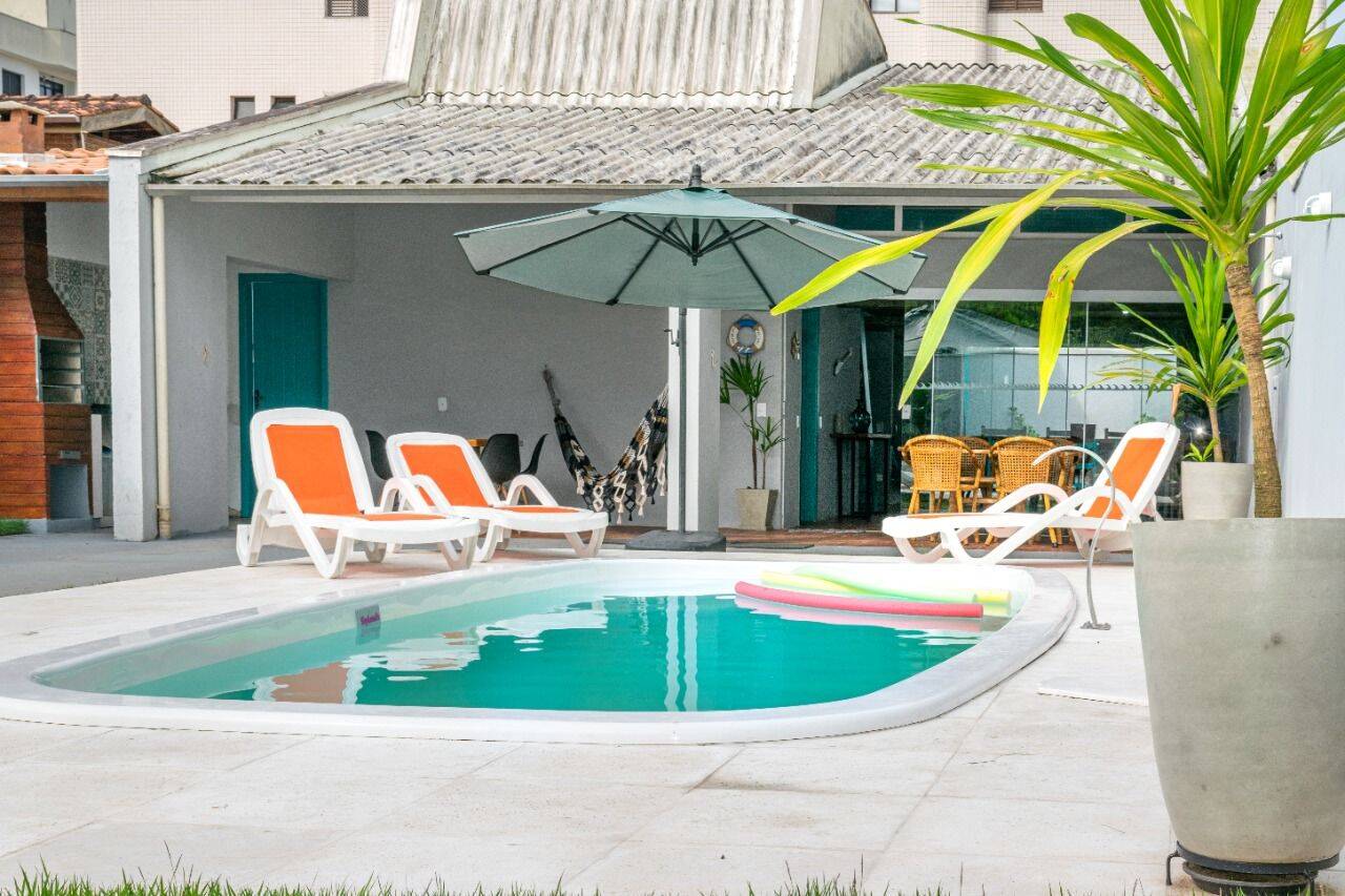 Casa, 3 quartos, 210 m² - Foto 1