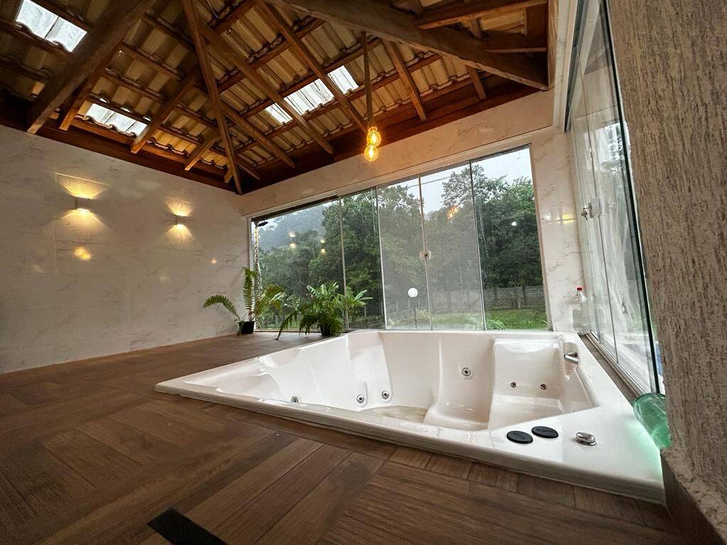 Chácara, 4 quartos, 2400 m² - Foto 6