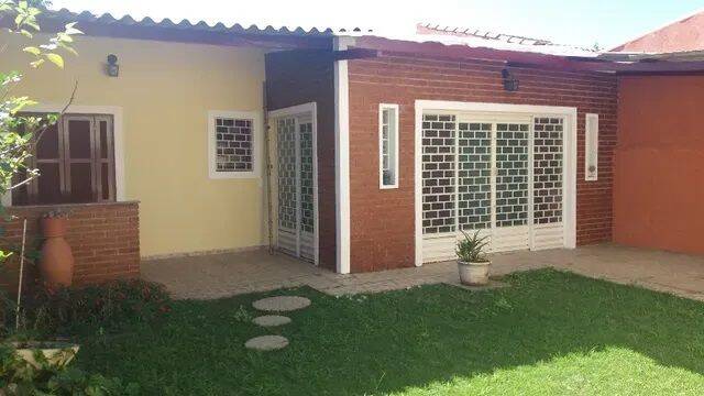 Casa, 3 quartos, 161 m² - Foto 1