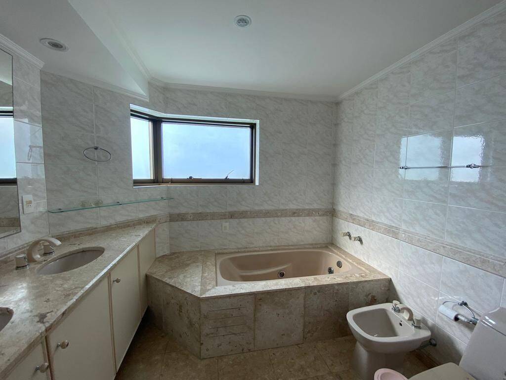 Apartamento, 4 quartos, 236 m² - Foto 11
