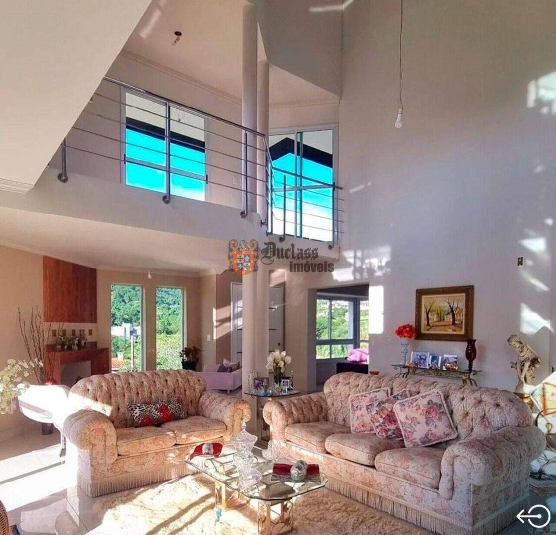 Sobrado, 3 quartos, 326 m² - Foto 4