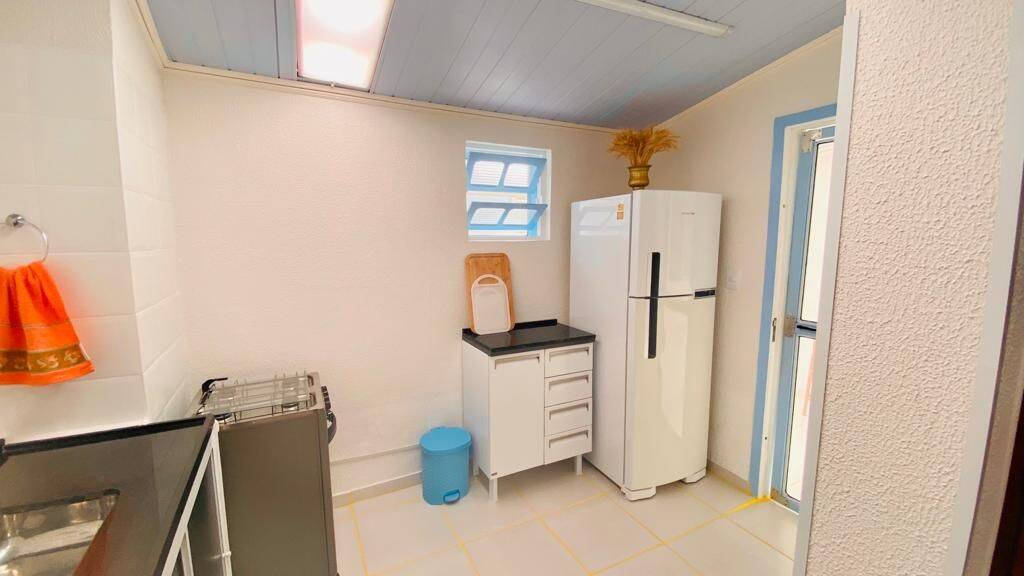 Casa, 4 quartos, 230 m² - Foto 41