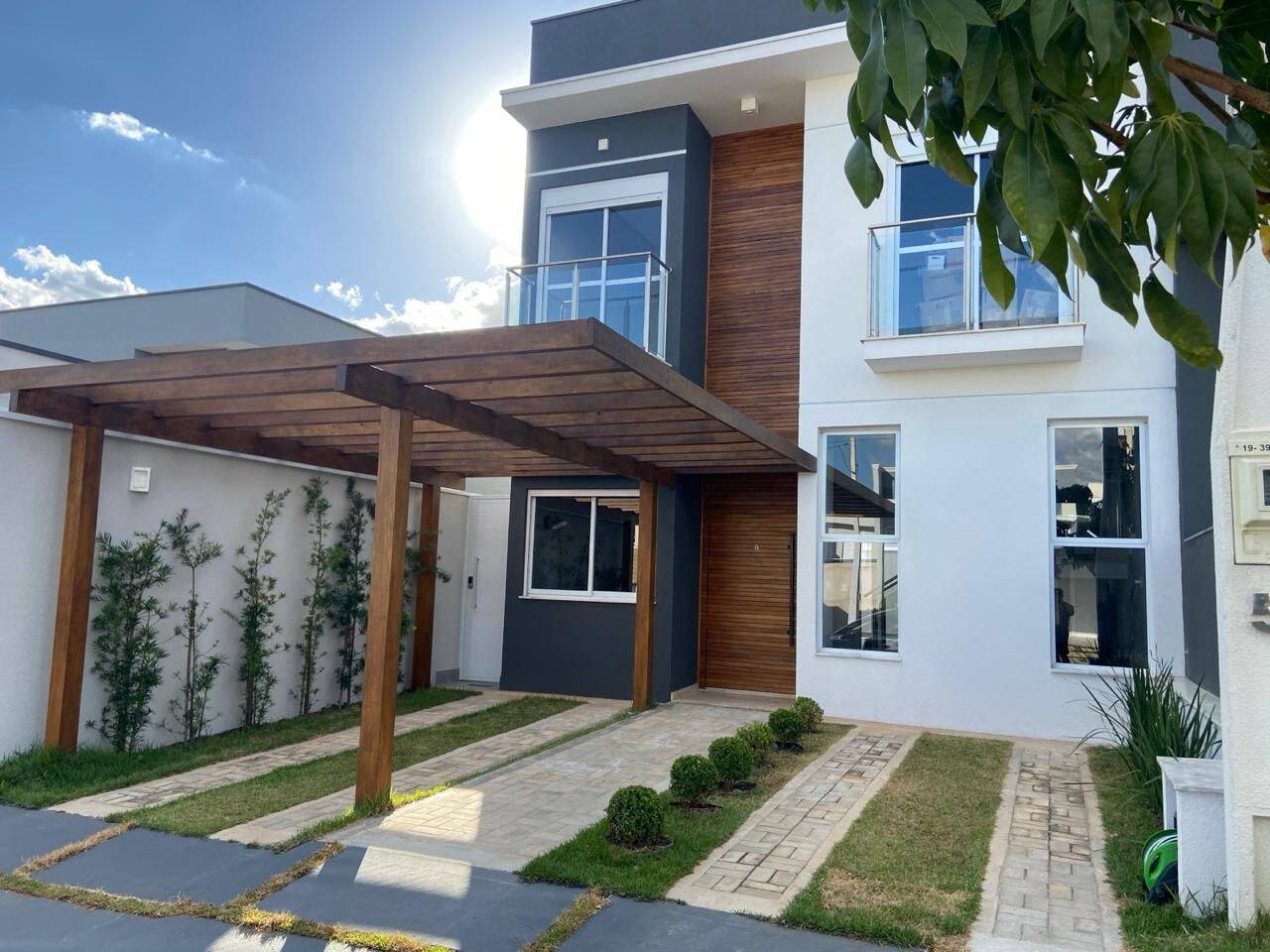 Sobrado, 3 quartos, 170 m² - Foto 1