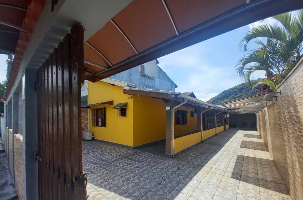 Casa, 2 quartos, 160 m² - Foto 1