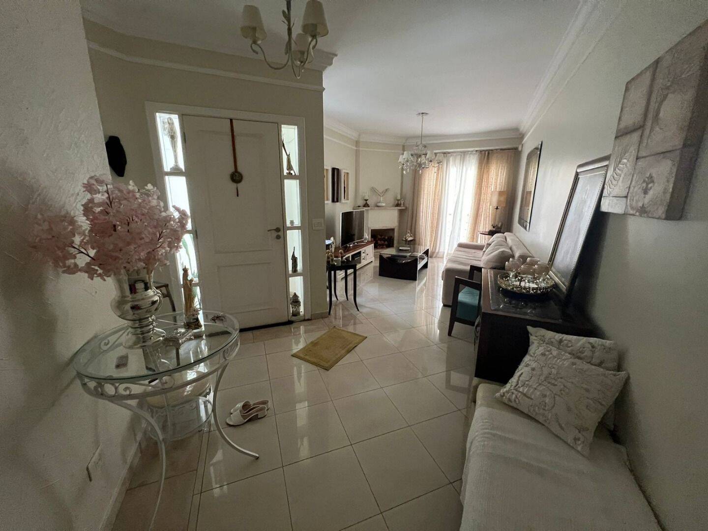 Sobrado, 4 quartos, 257 m² - Foto 1
