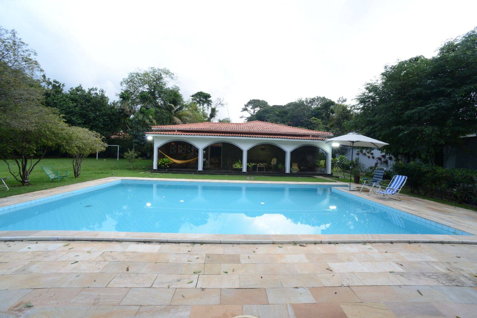 Casa, 6 quartos, 259 m² - Foto 1