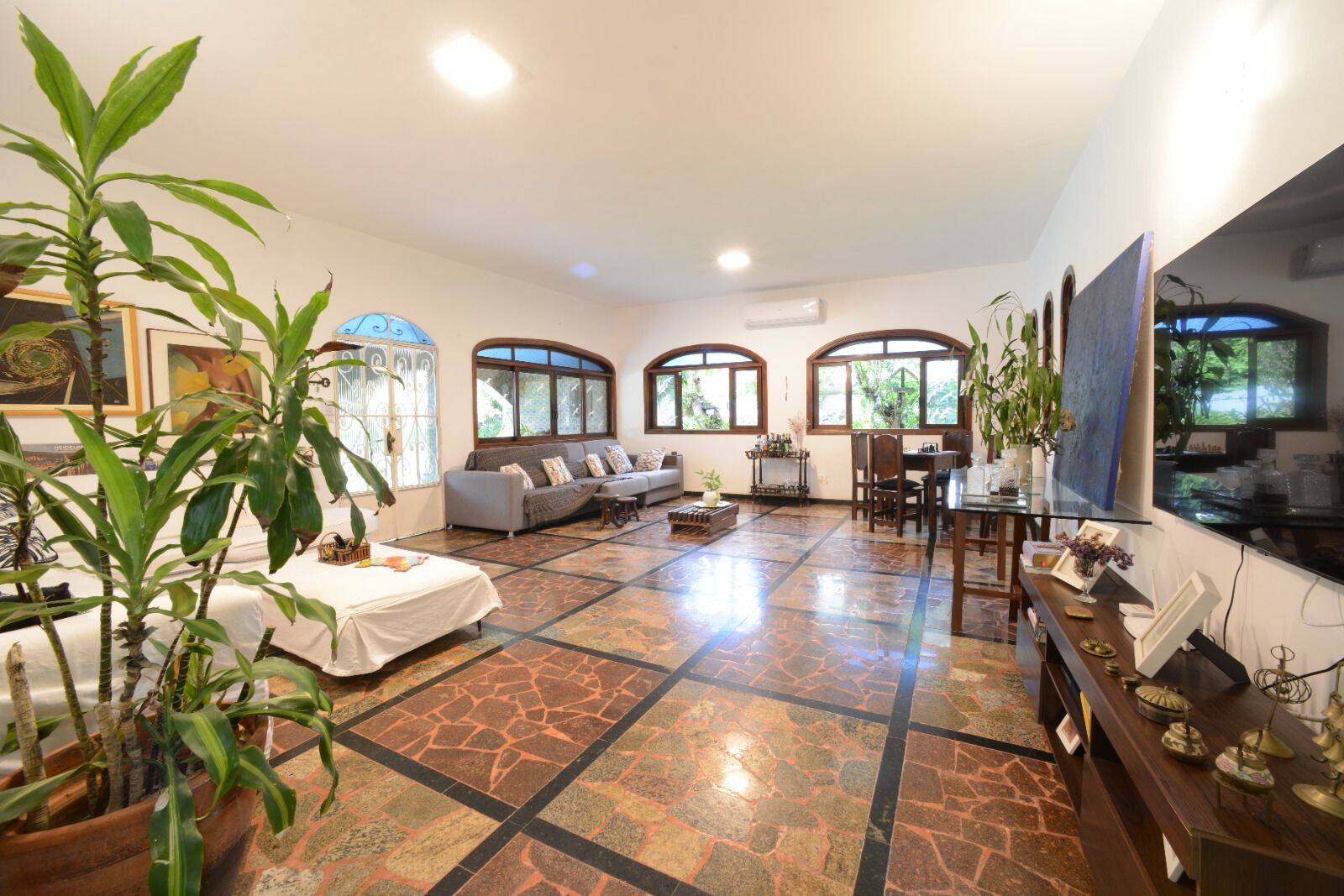 Casa, 6 quartos, 259 m² - Foto 10
