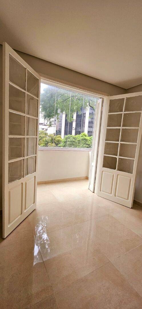 Apartamento, 3 quartos, 240 m² - Foto 11