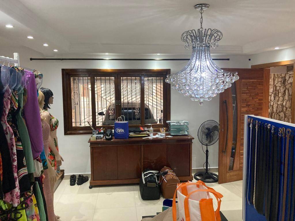 Sobrado, 4 quartos, 320 m² - Foto 3