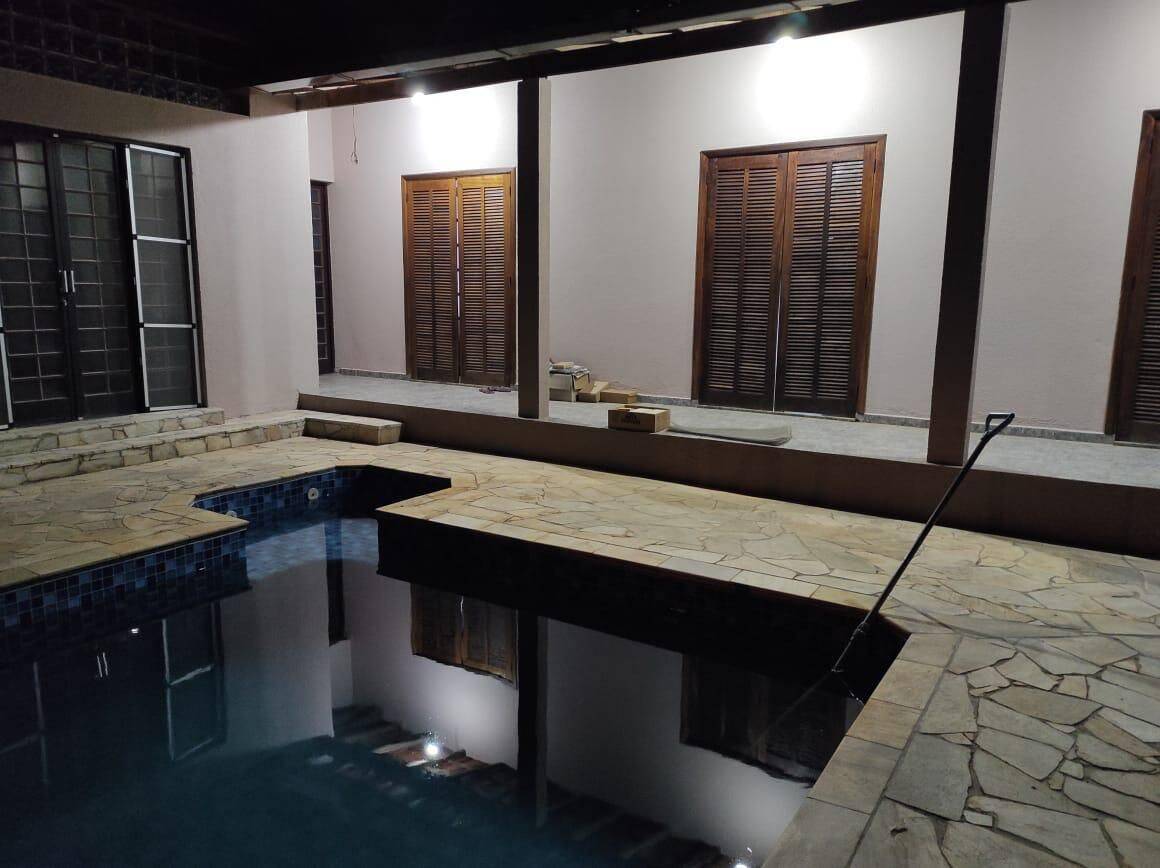 Sítio, 4 quartos, 1065 m² - Foto 2