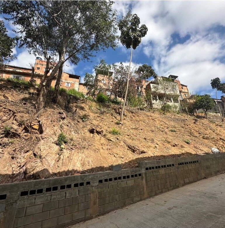 Prédio Inteiro - Foto 1