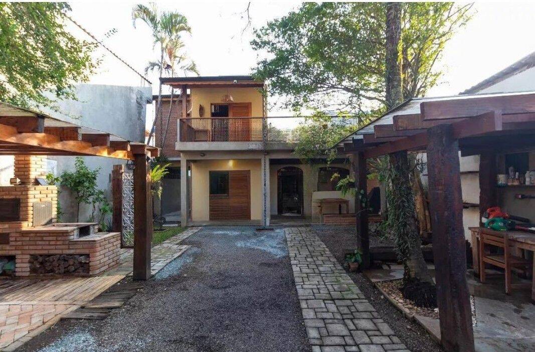 Casa, 3 quartos, 250 m² - Foto 1