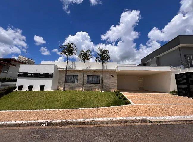 Casa, 4 quartos, 344 m² - Foto 1