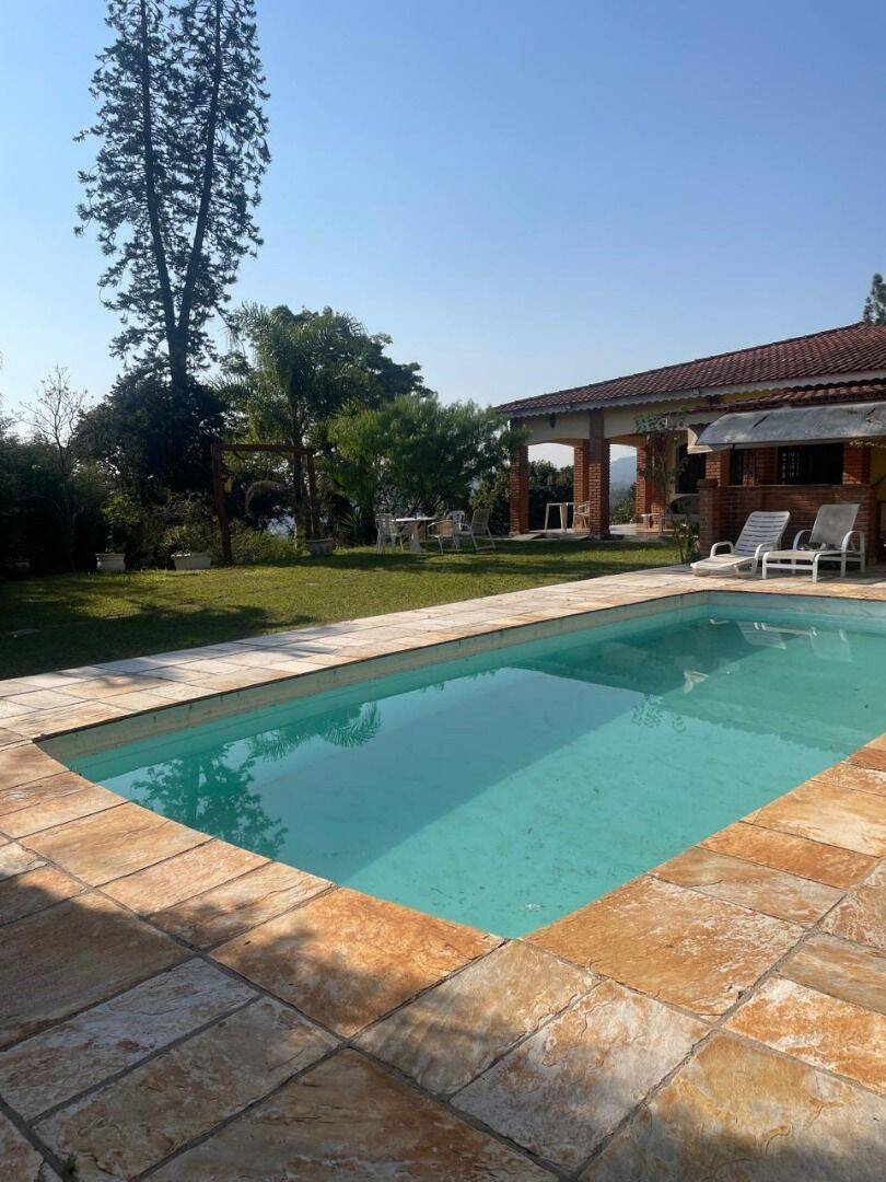 Chácara, 3 quartos, 2770 m² - Foto 1