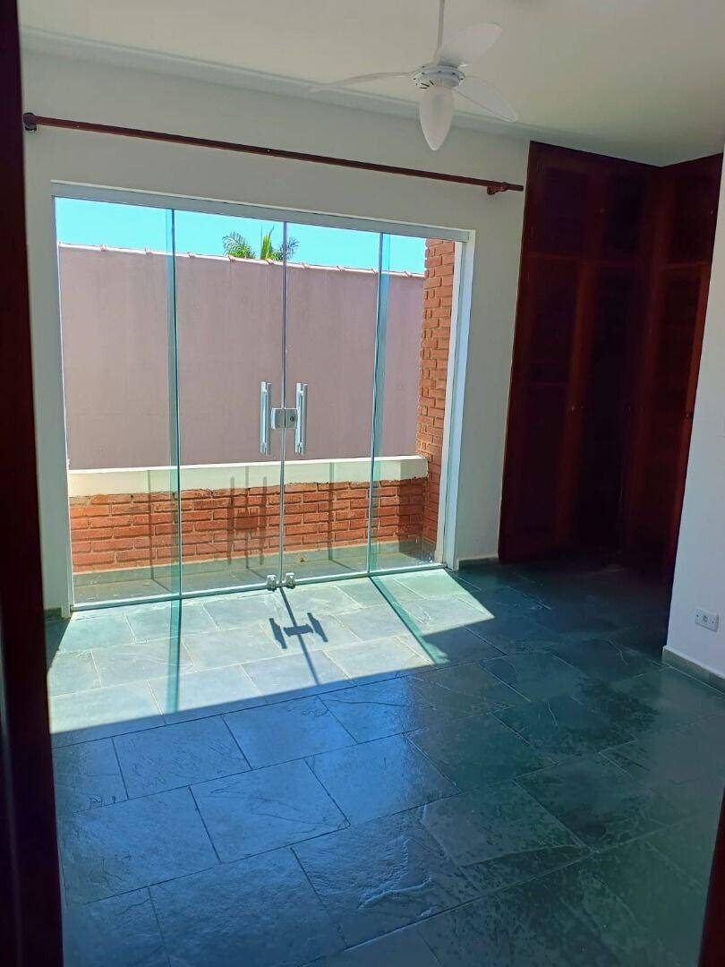 Sobrado, 6 quartos, 261 m² - Foto 9