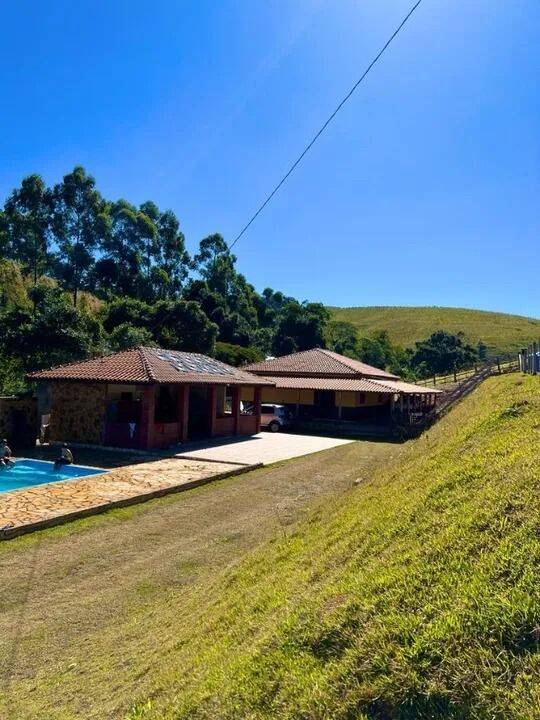 Chácara, 3 quartos, 8000 m² - Foto 1