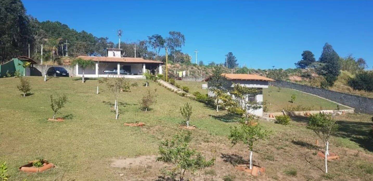 Chácara, 2 quartos, 2200 m² - Foto 2