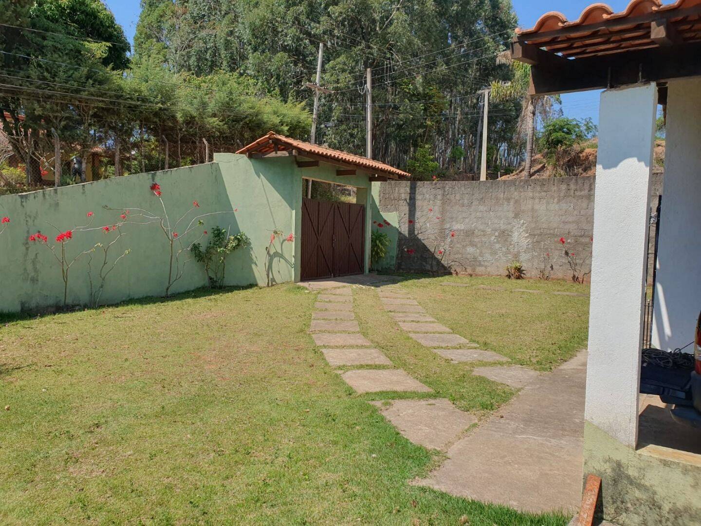 Chácara, 2 quartos, 2200 m² - Foto 1