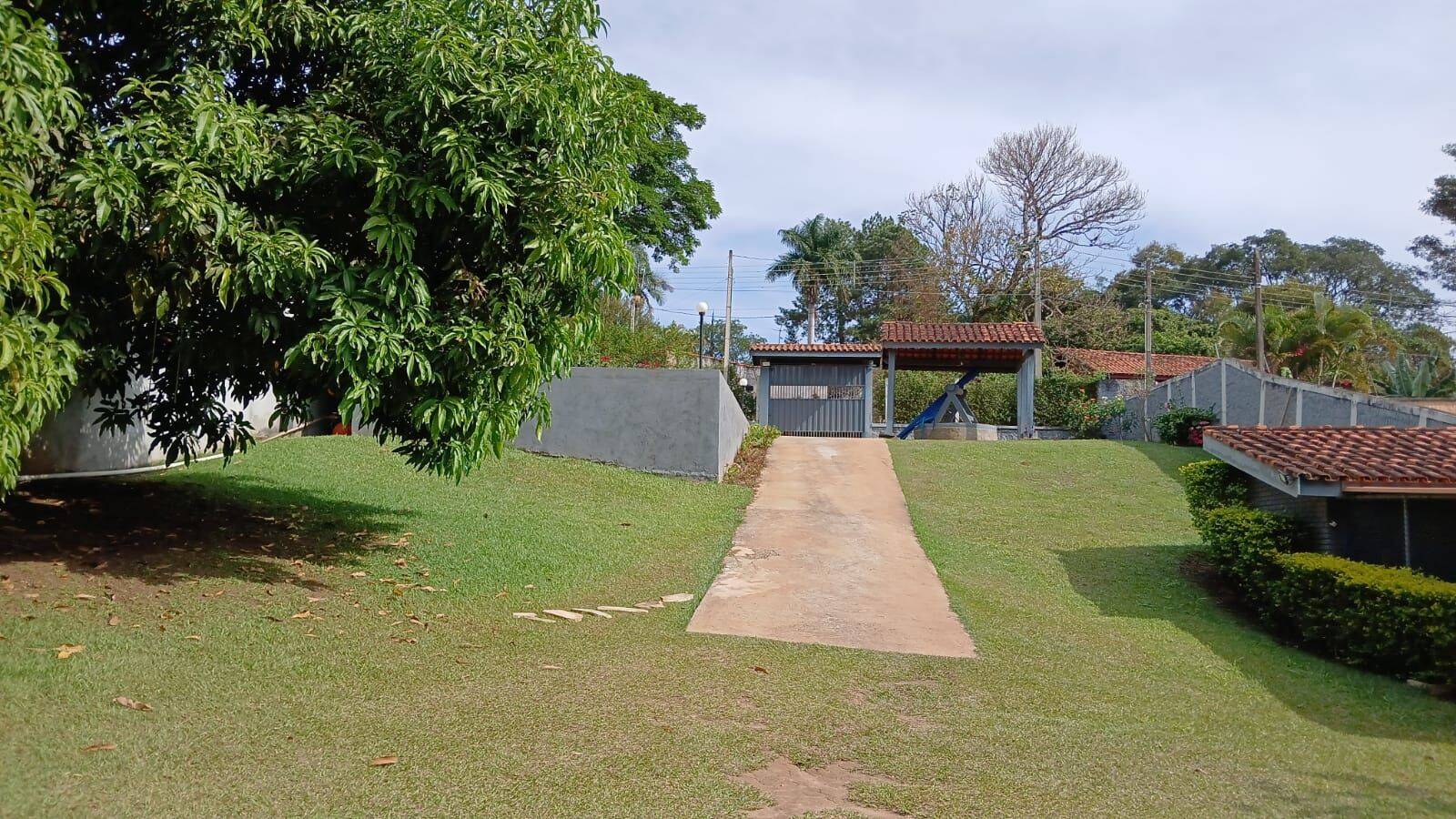 Chácara, 2 quartos, 810 m² - Foto 2