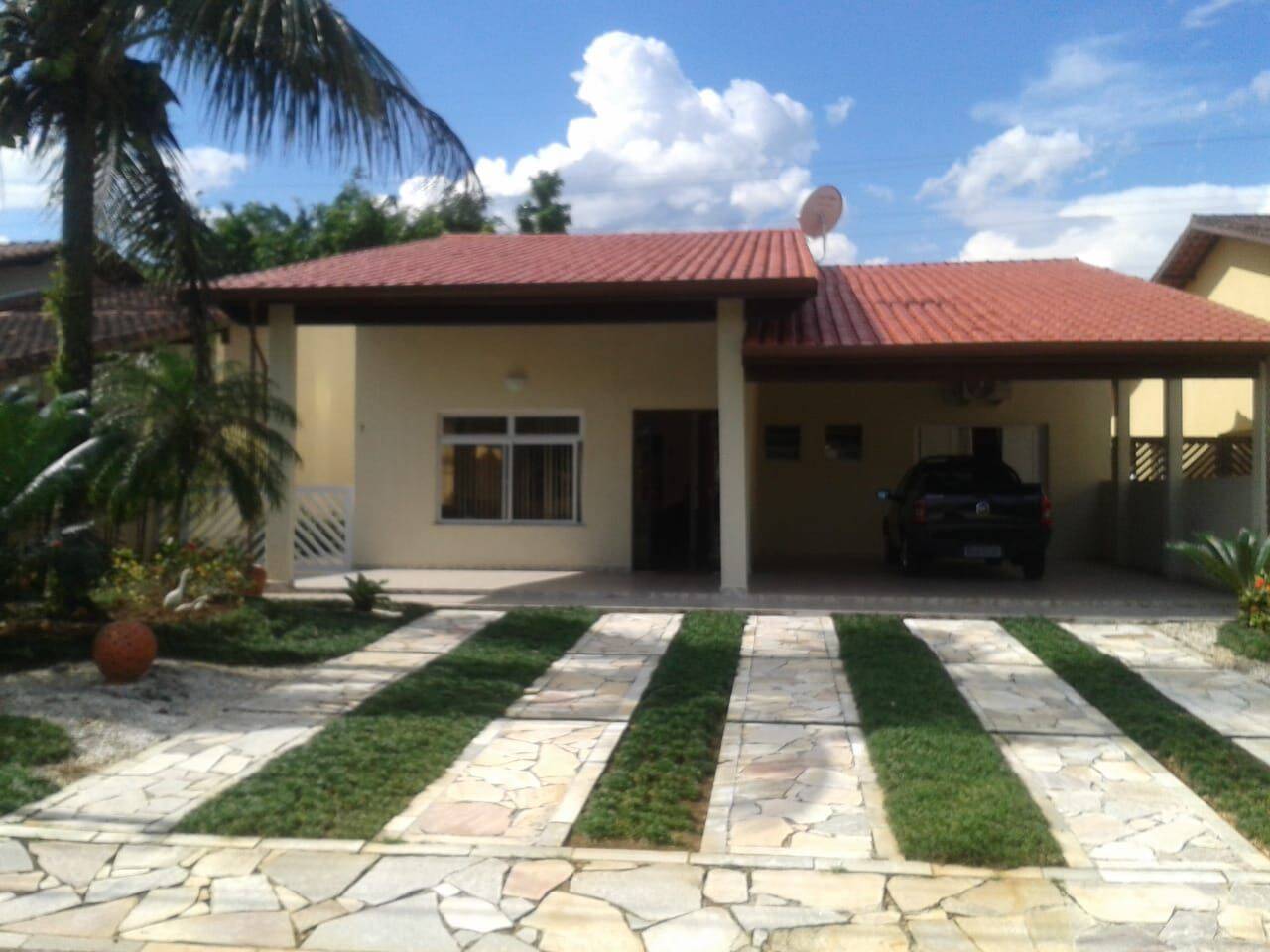 Casa, 4 quartos, 204 m² - Foto 1