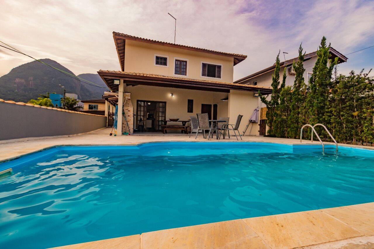 Sobrado, 5 quartos, 331 m² - Foto 1