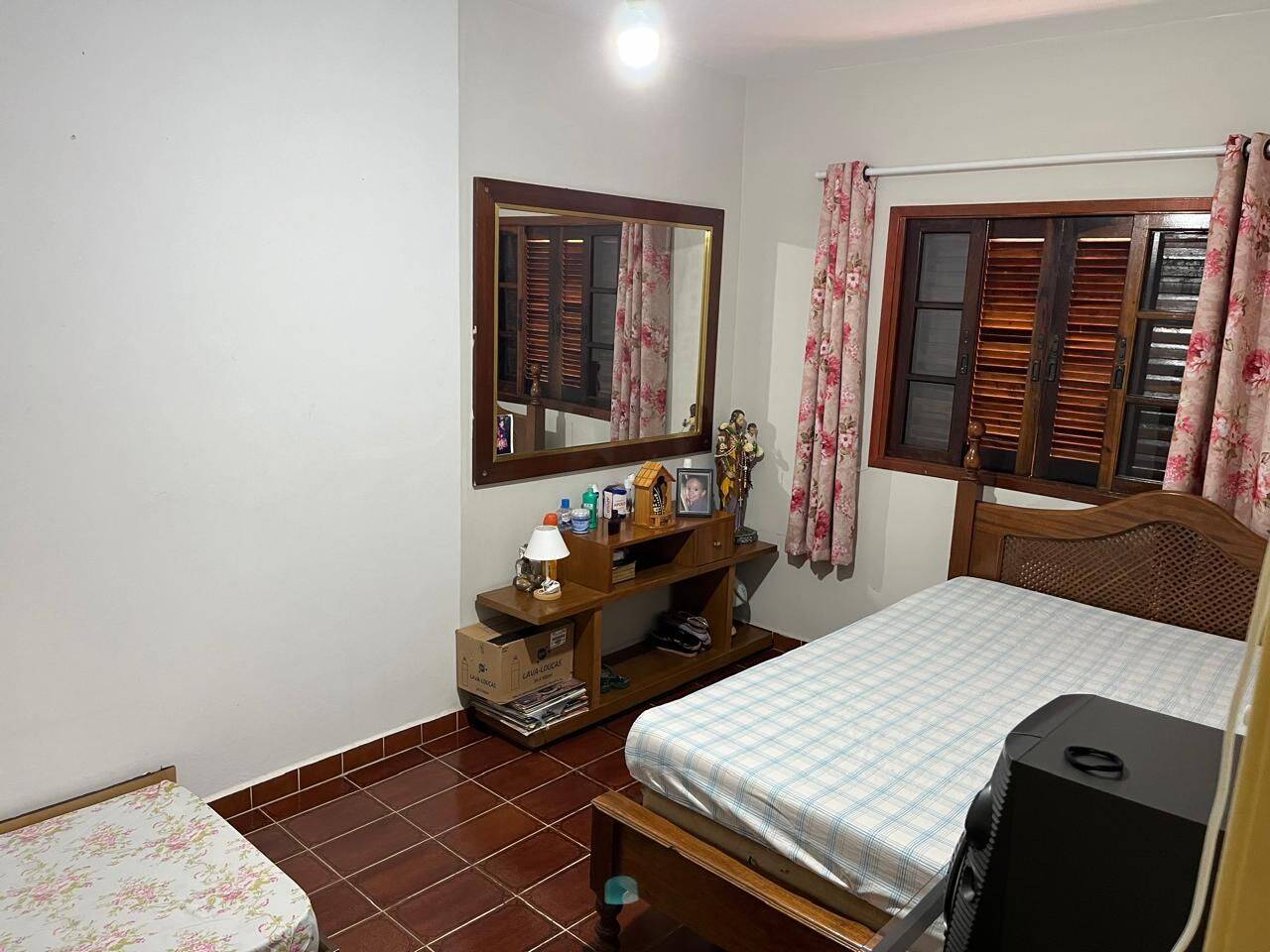 Chácara, 4 quartos, 2131 m² - Foto 6