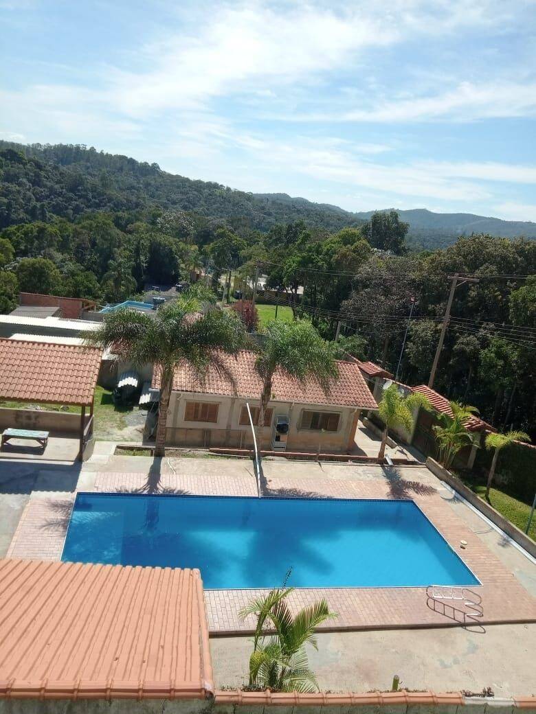 Chácara, 3 quartos, 2450 m² - Foto 1
