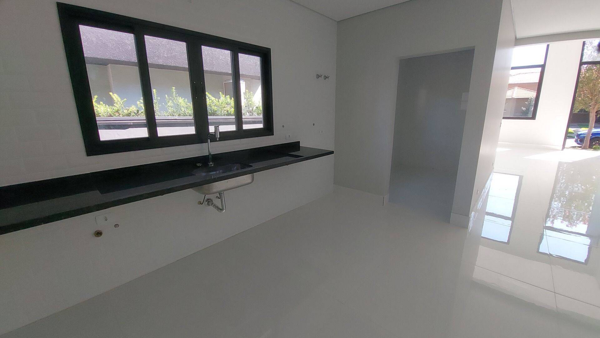 Casa, 3 quartos, 249 m² - Foto 31