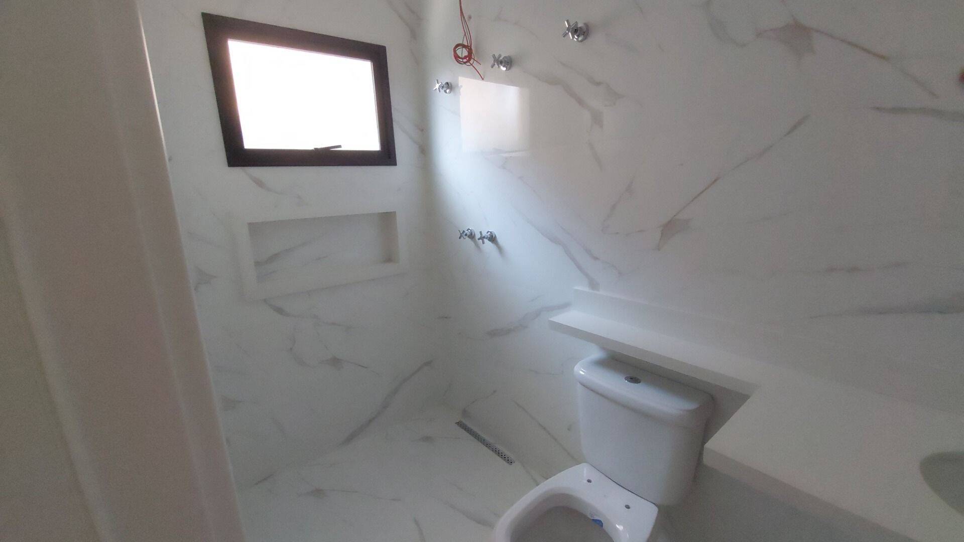 Casa, 3 quartos, 249 m² - Foto 35
