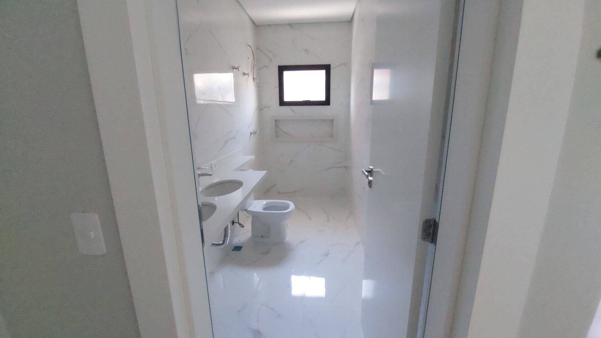 Casa, 3 quartos, 249 m² - Foto 42
