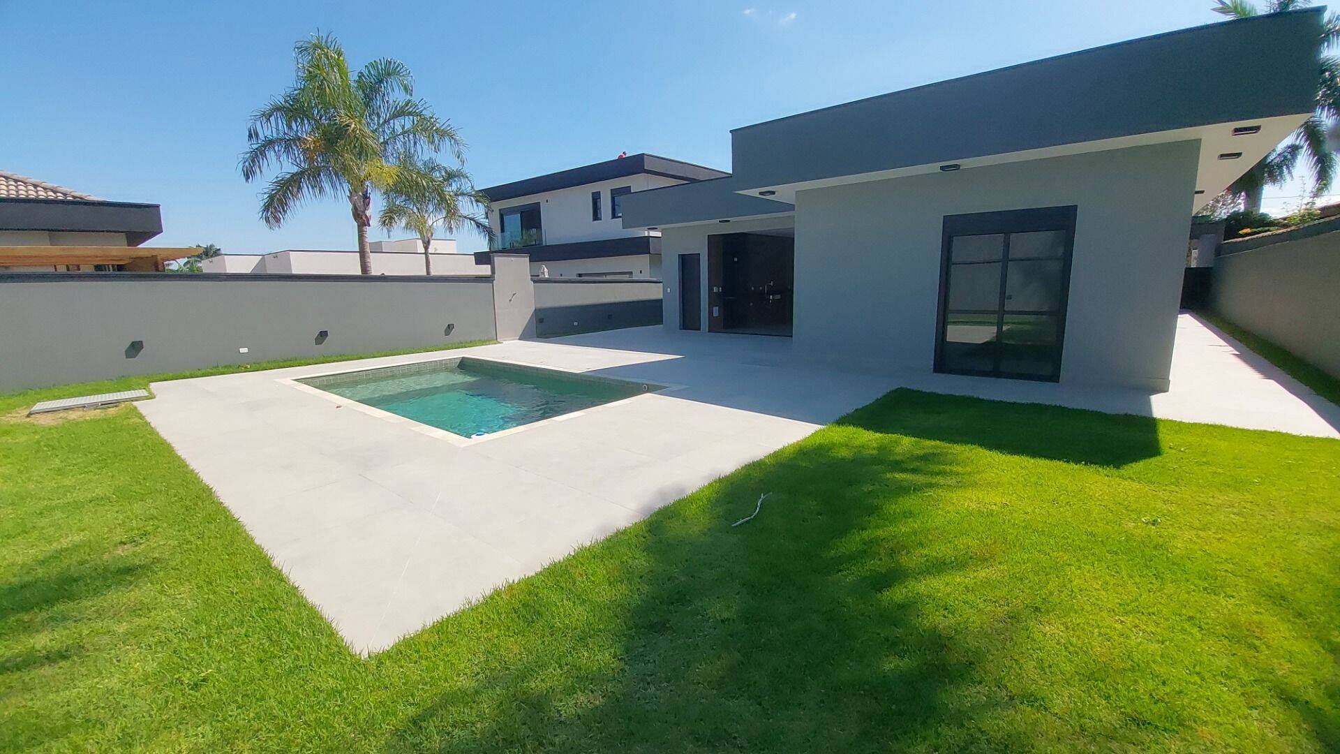 Casa, 3 quartos, 249 m² - Foto 2