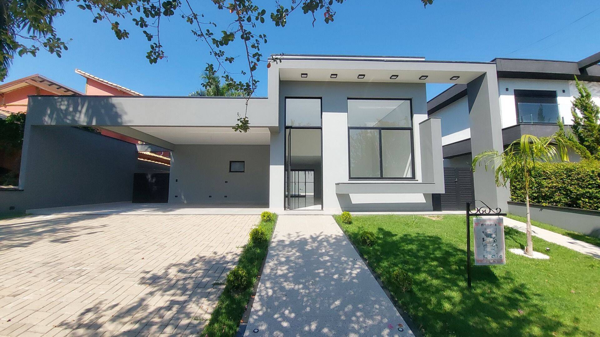 Casa, 3 quartos, 249 m² - Foto 1