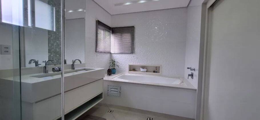 Sobrado, 3 quartos, 329 m² - Foto 5