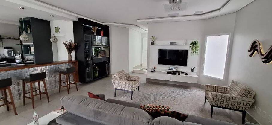 Sobrado, 3 quartos, 329 m² - Foto 12