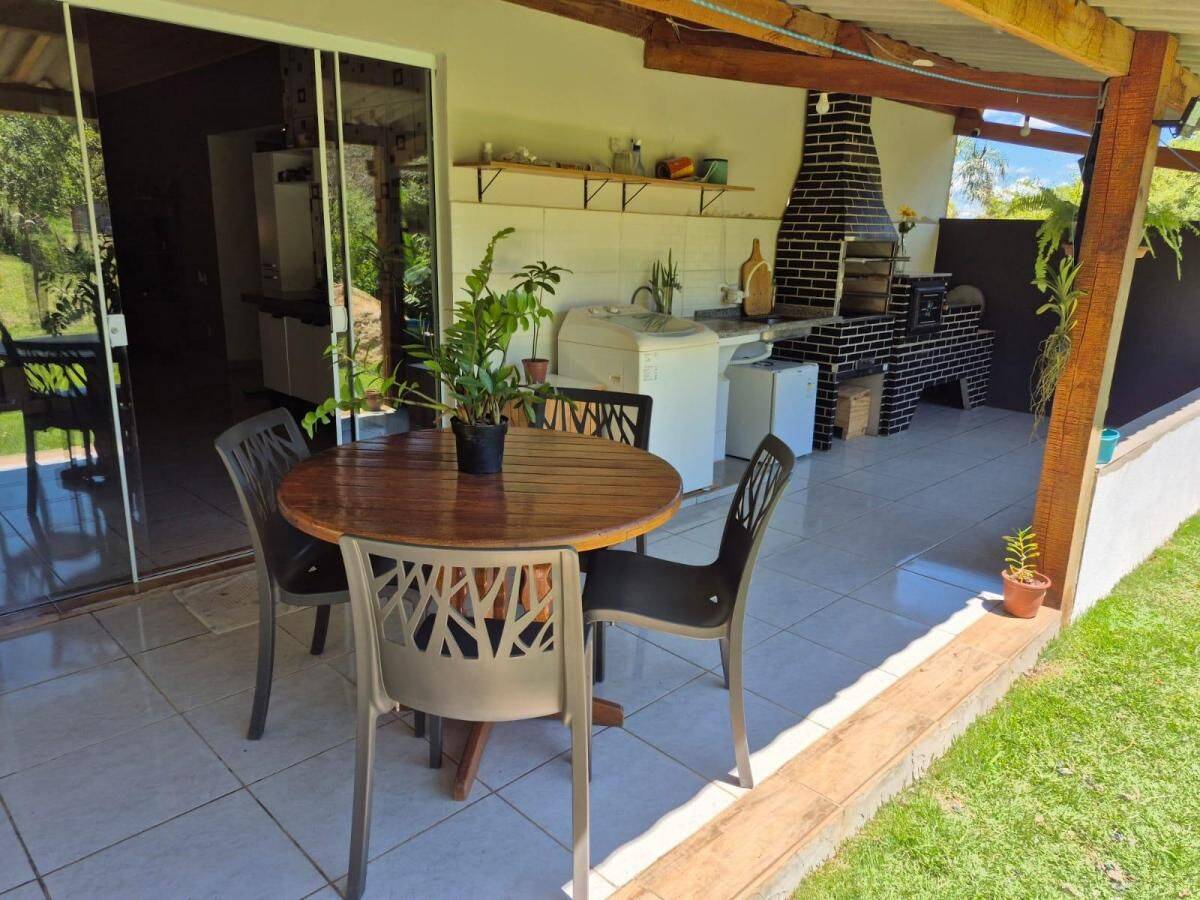 Chácara, 2 quartos, 1100 m² - Foto 1