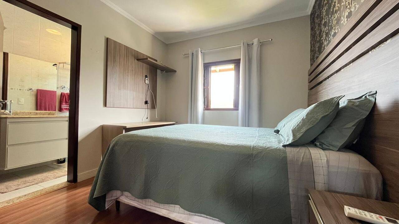 Sobrado, 3 quartos, 180 m² - Foto 2