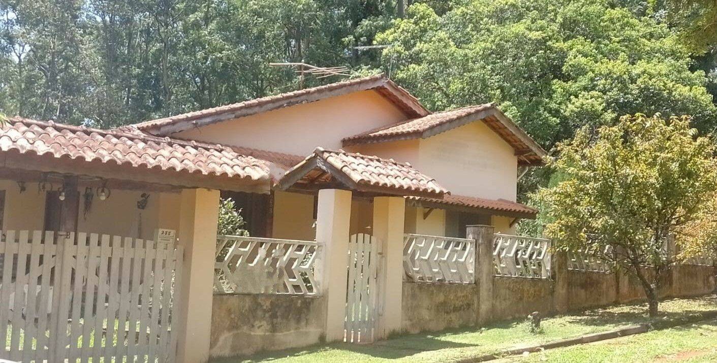 Sítio, 2 quartos, 1000 m² - Foto 1