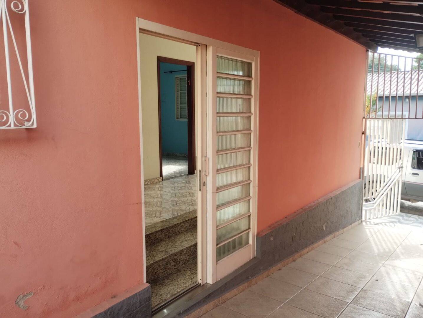 Casa, 5 quartos, 165 m² - Foto 2