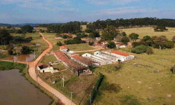 Sítio, 7 quartos, 2 hectares - Foto 3