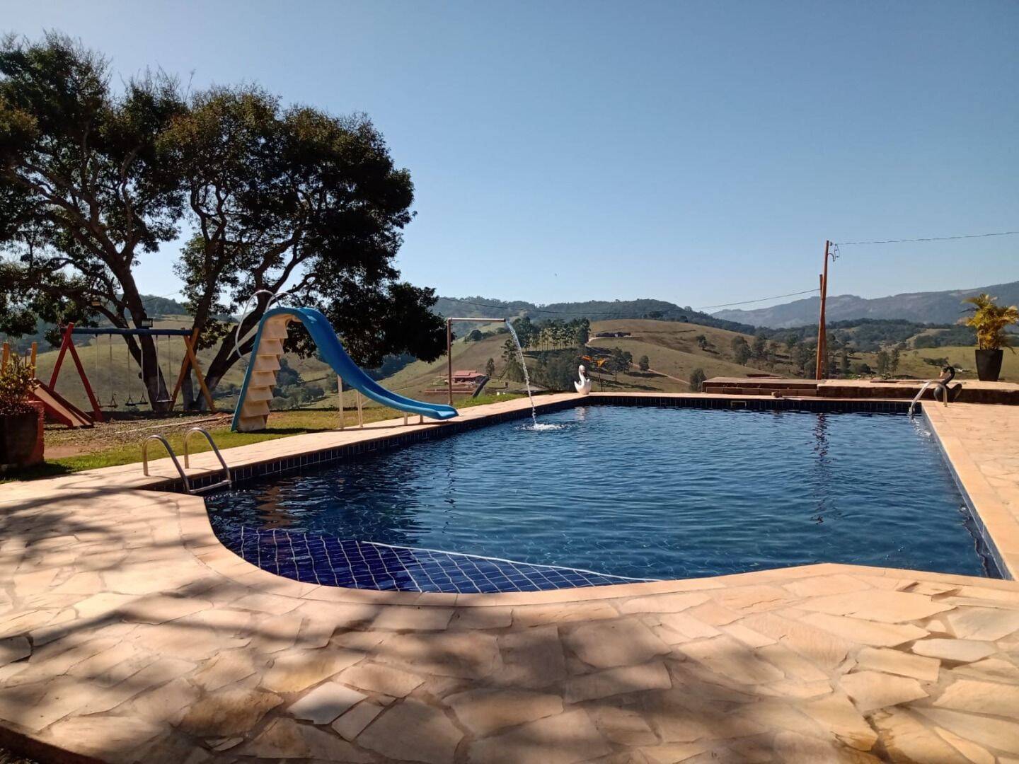 Sítio, 4 quartos, 2000 m² - Foto 3