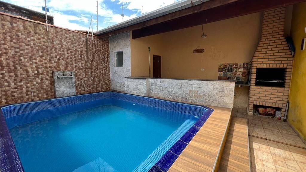 Casa, 2 quartos, 81 m² - Foto 1
