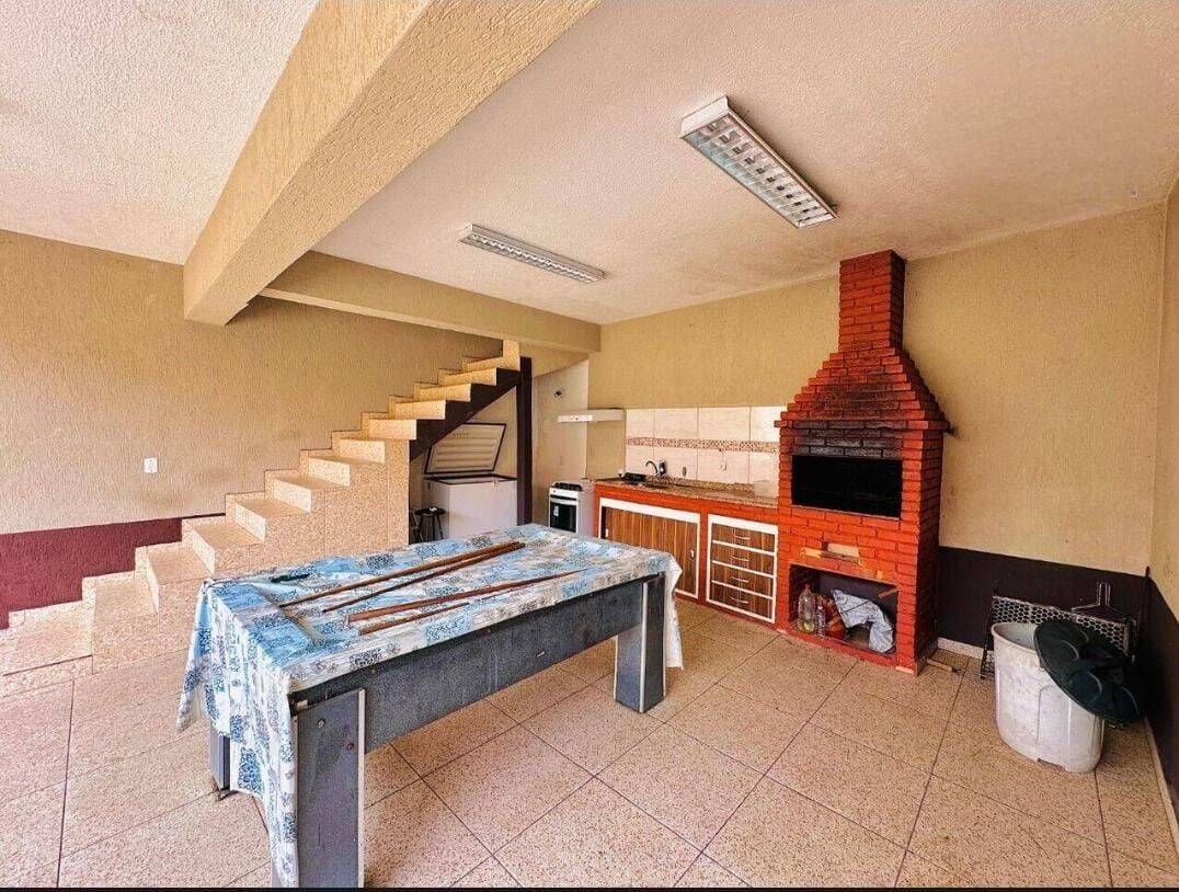 Casa, 6 quartos, 174 m² - Foto 9